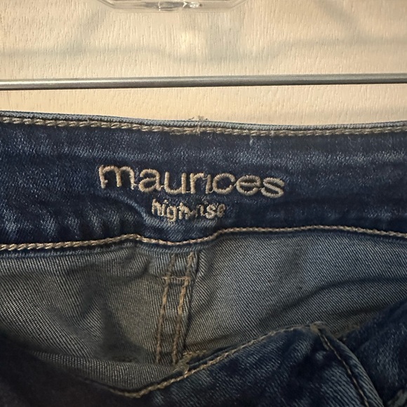 Maurices | High-Rise Distressed Jegging - Picture 4 of 6